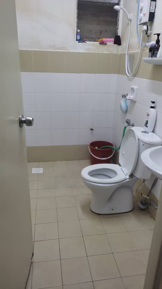 Kipark Apartment,Level 5,Tampoi,Skudai,Full Loan,Bumi Lot,Johor Bahru image