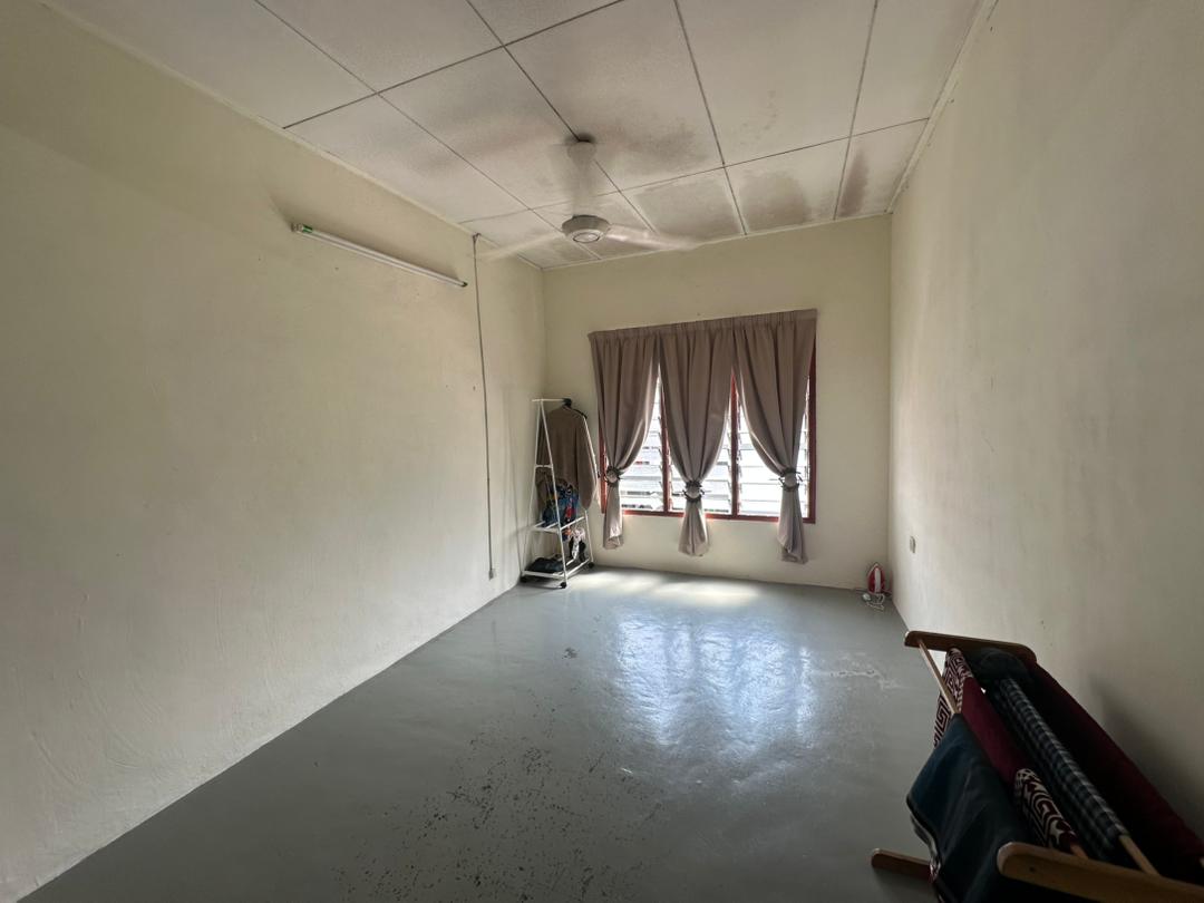 Permas Jaya Low Cost Flat,Masai,Johor Bahru,Level 5,Gng image