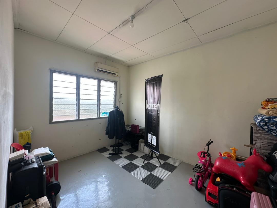 Permas Jaya Low Cost Flat,Masai,Johor Bahru,Level 5,Gng image
