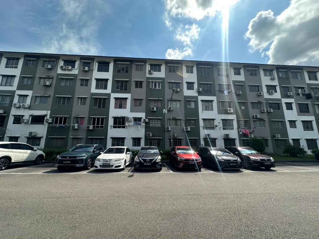 Permas Jaya Low Cost Flat,Masai,Johor Bahru,Level 5,Gng image
