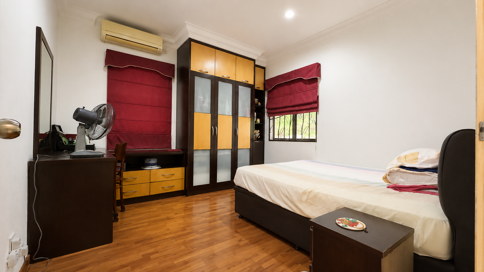 Lakeview Twin Villa image