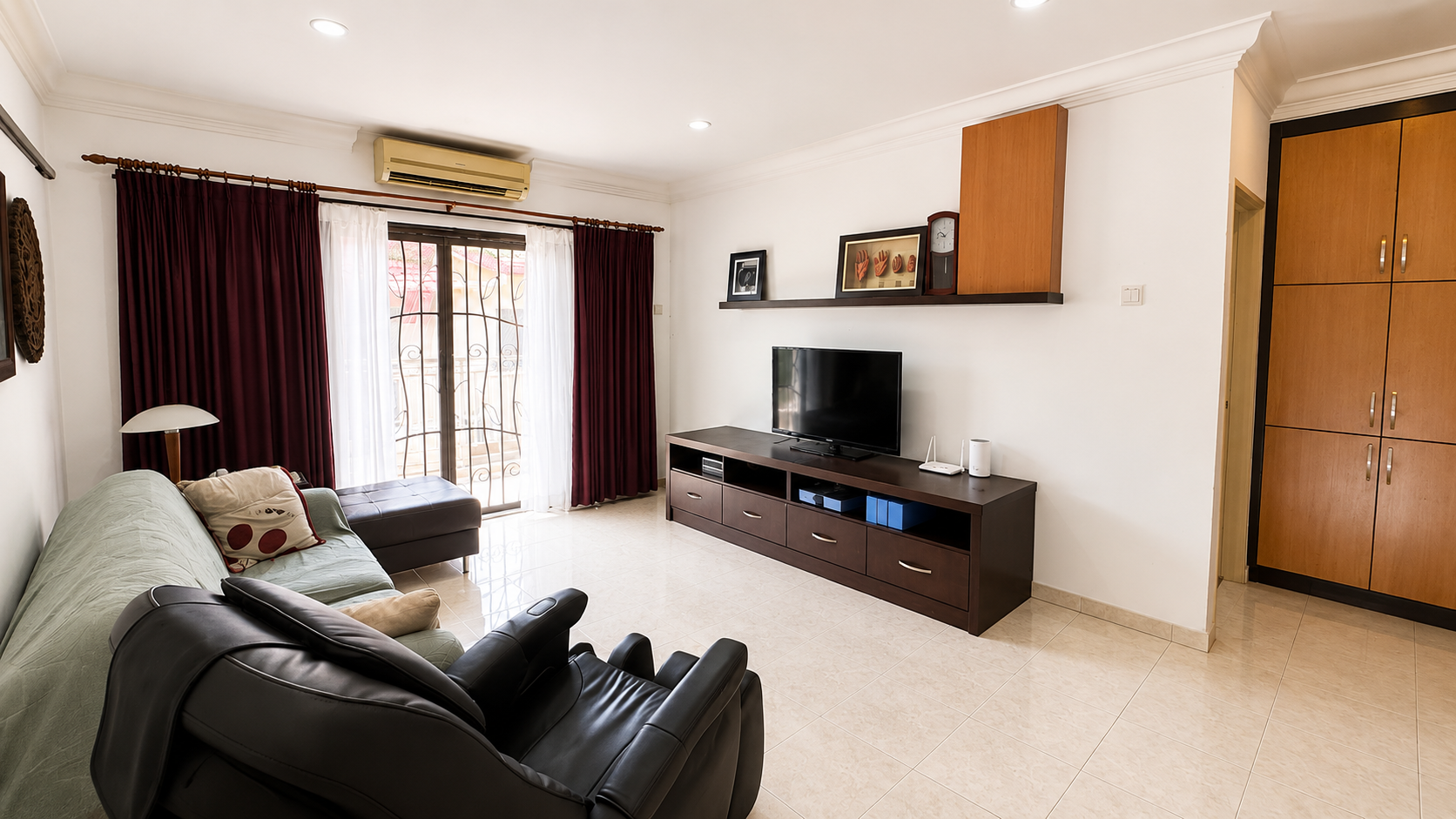 Lakeview Twin Villa image