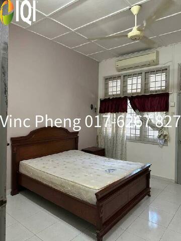BEST VALUE! SPACIOUS 2 Storey Terrace @ Ayer Keroh Heights image