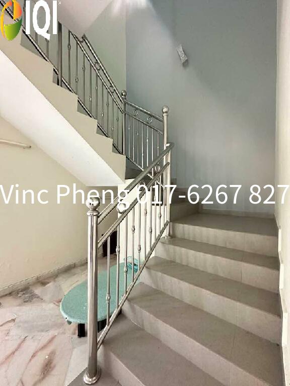 BEST VALUE! SPACIOUS 2 Storey Terrace @ Ayer Keroh Heights image