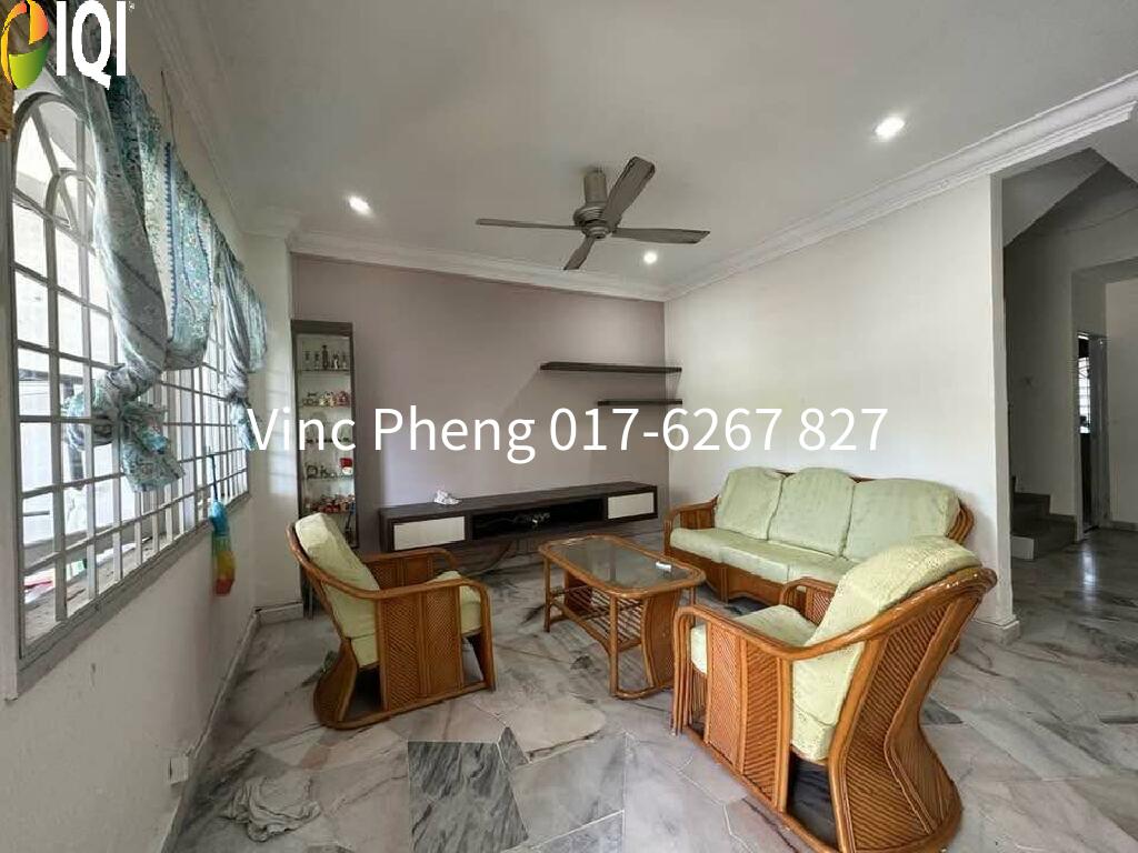 BEST VALUE! SPACIOUS 2 Storey Terrace @ Ayer Keroh Heights image