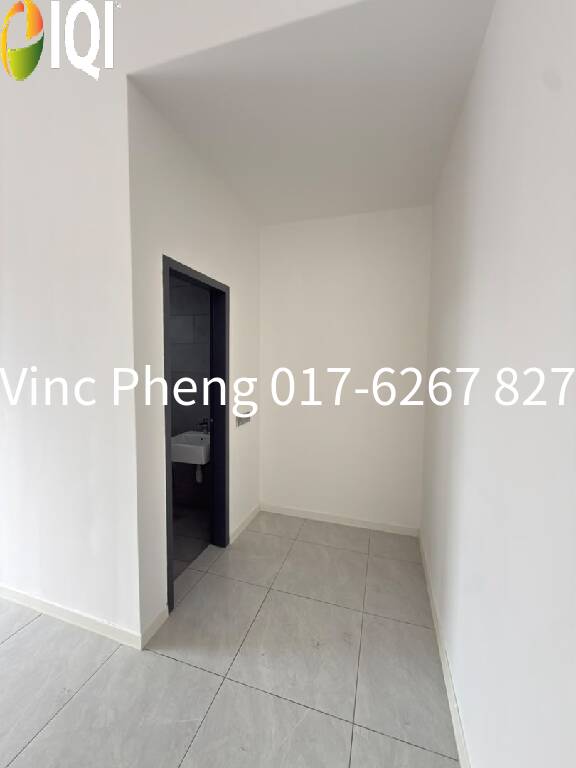 BRAND NEW WITH SMART LOCK DOOR Terrace @ iMolek Pengkalan Impian image