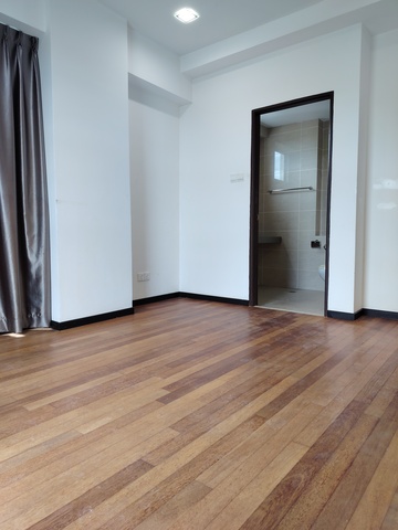 R55 CONDOMINIUM image