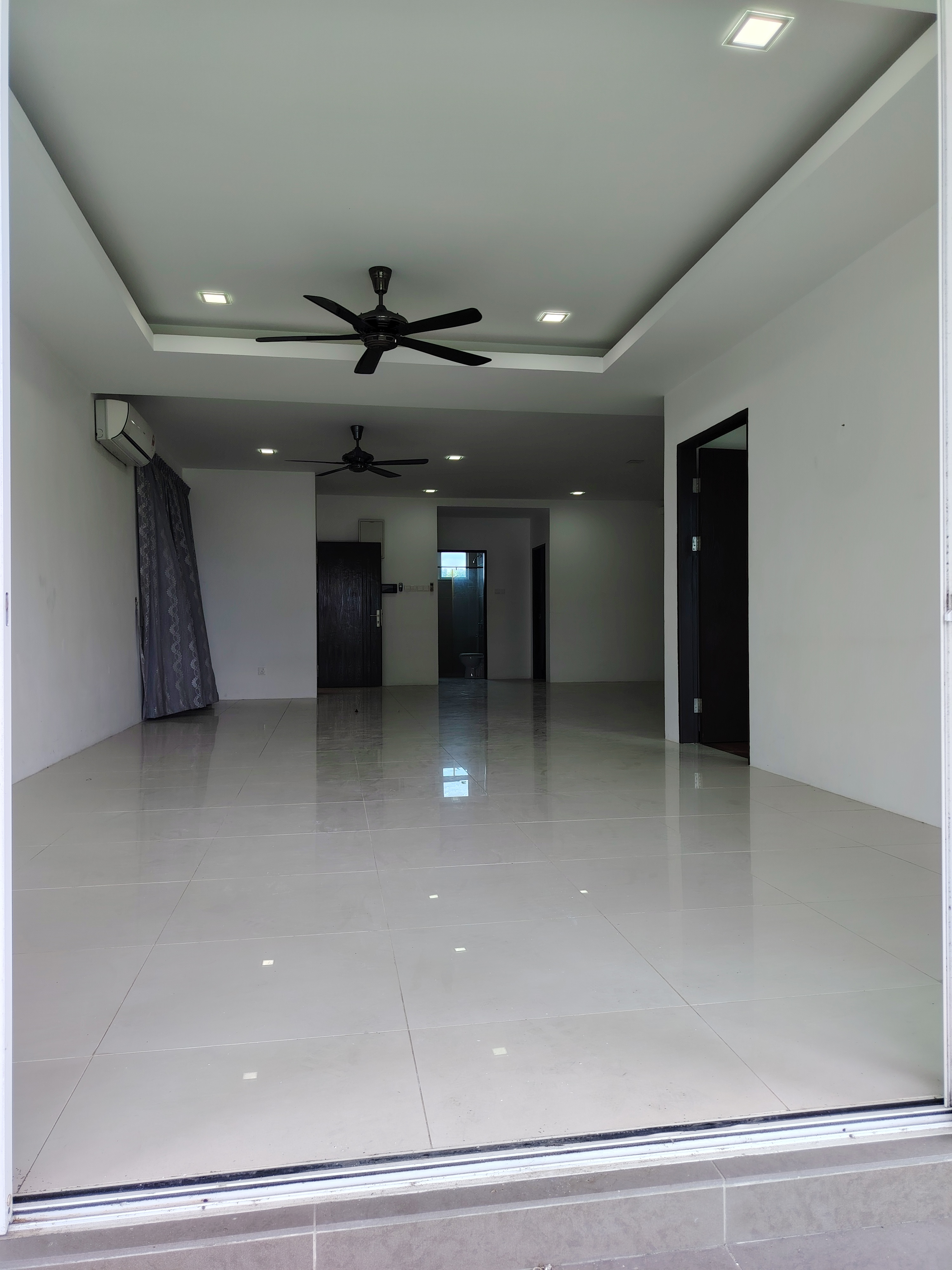 R55 CONDOMINIUM image