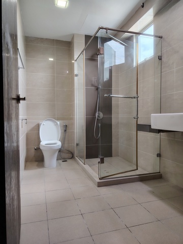 R55 CONDOMINIUM image