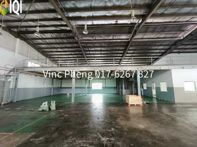 22,000sqft STRATEGIC Ayer Keroh Detached Factory Warehouse For Rent image