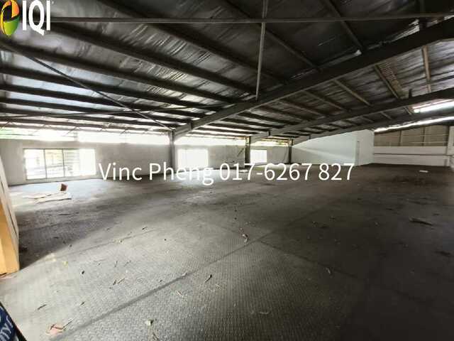 22,000sqft STRATEGIC Ayer Keroh Detached Factory Warehouse For Rent image
