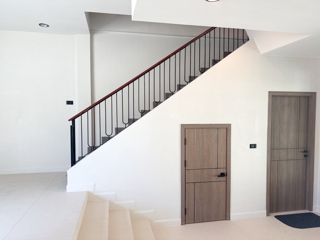 St. Moritz Bangsue Luxury 3-Storey Townhome image