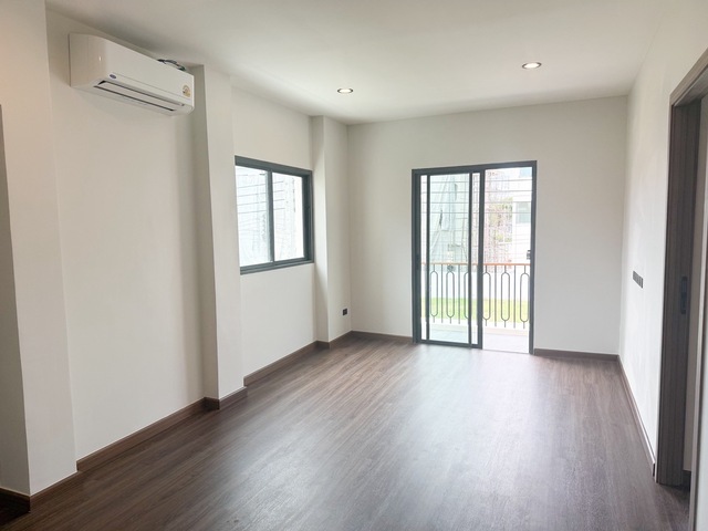 🏡 St. Moritz Bangsue | Luxury 3-Storey Detached House image
