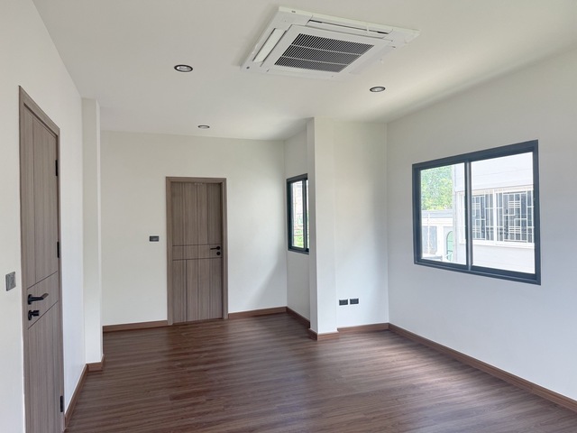 🏡 St. Moritz Bangsue | Luxury 3-Storey Detached House image