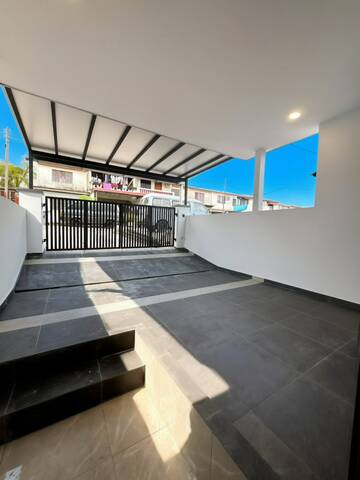 Taman Saleng 2 Sty Low Cost,Jalan Serunai,Kulai,Renovated,Extend image