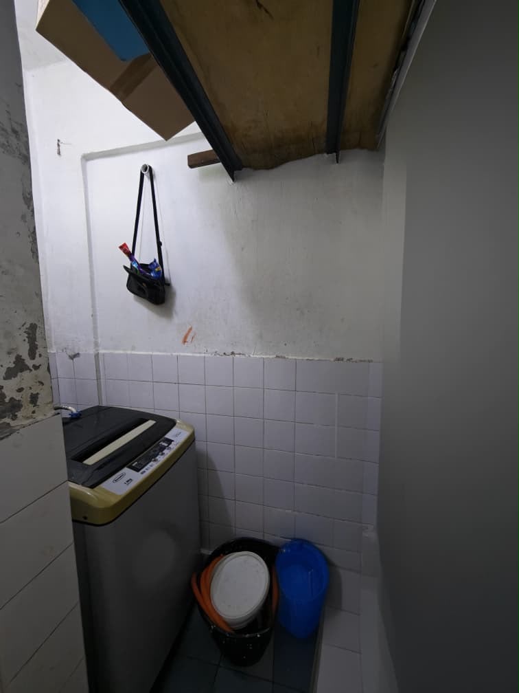 Taman Rinting Low Cost Flat,Level 1,Jalan Balau,Masai,Pasir Gudang image