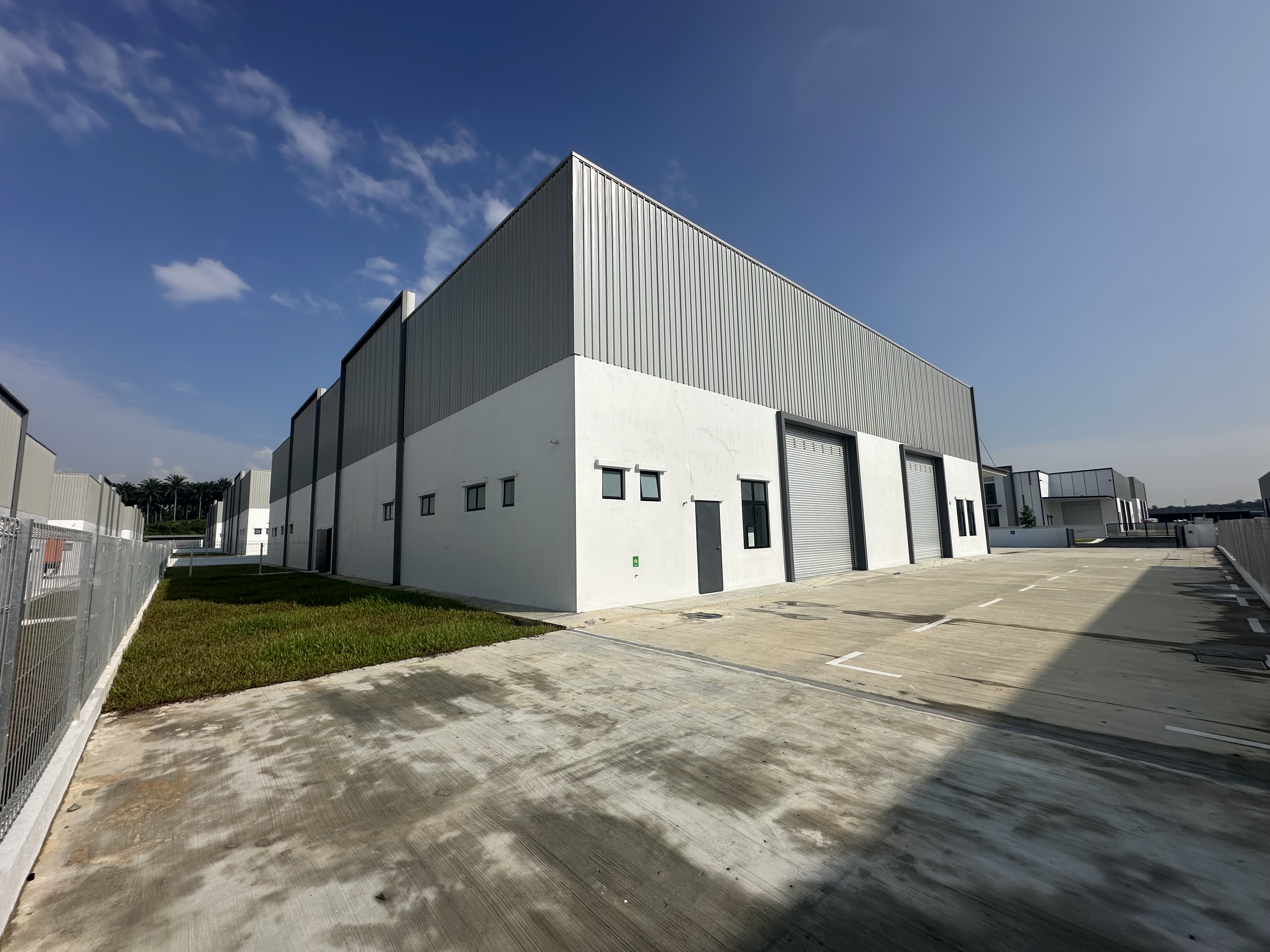 ECO BUSINESS PARK I image