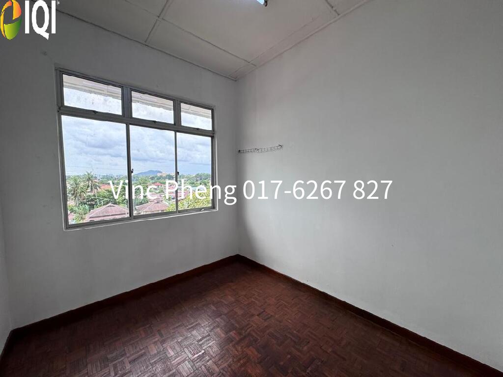 RM130K ONLY! FREEHOLD Duplex Apartment @ Mata Kucing Melaka image