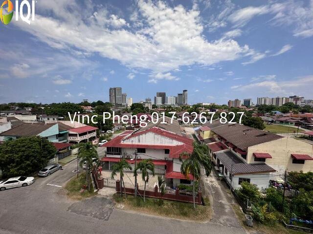 RM130K ONLY! FREEHOLD Duplex Apartment @ Mata Kucing Melaka image