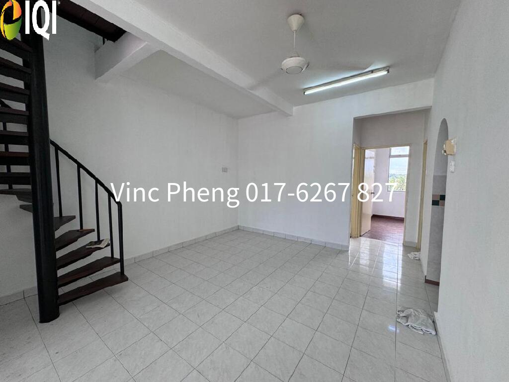 RM130K ONLY! FREEHOLD Duplex Apartment @ Mata Kucing Melaka image
