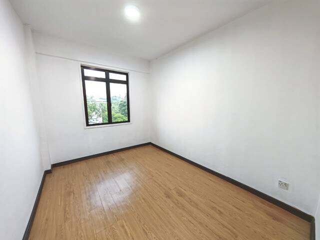 Desa Tebrau Low Cost Flat,Sri Lanang,Level 5,Jalan Harmonium,Renovated