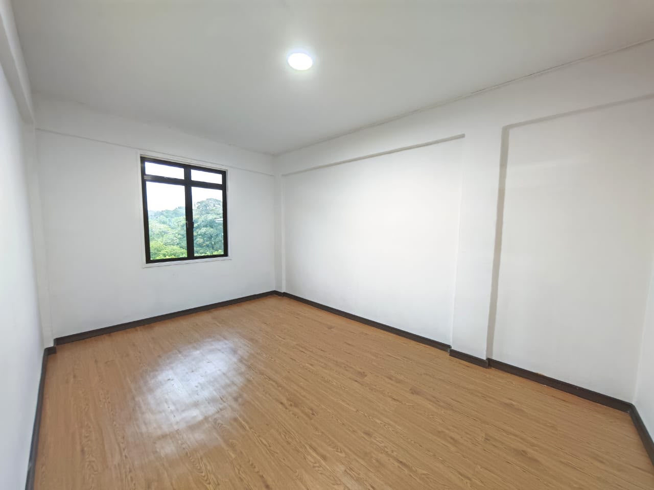 Desa Tebrau Low Cost Flat,Sri Lanang,Level 5,Jalan Harmonium,Renovated image