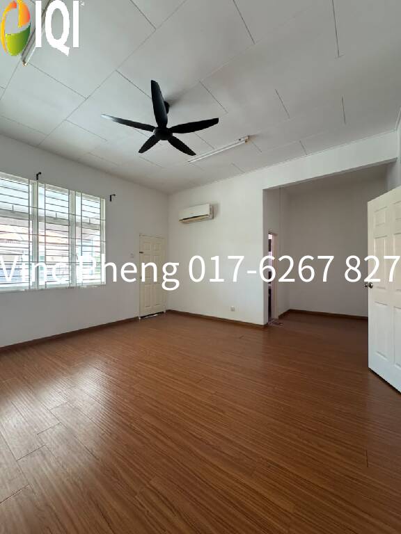 24'x75' WELL MAINTAINED Terrace @ Krubong Utama Melaka image