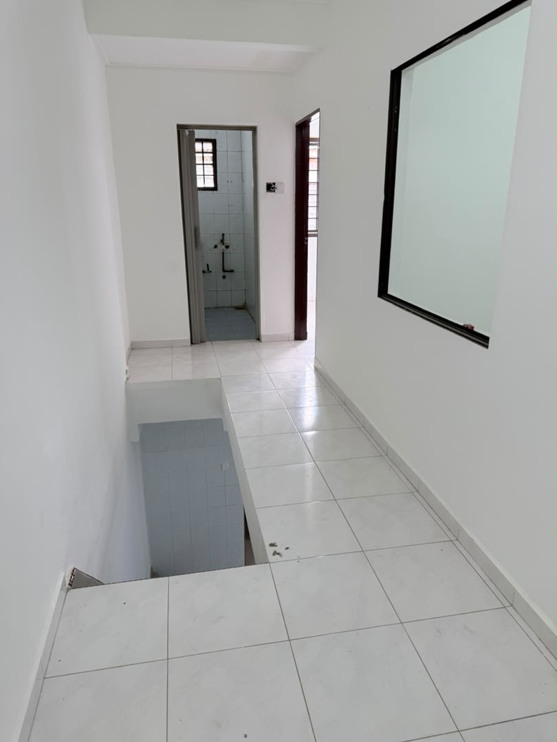 Taman Makmur Kulai 2 Sty Low Cost,Renovated,Extend,Johor Bahru image