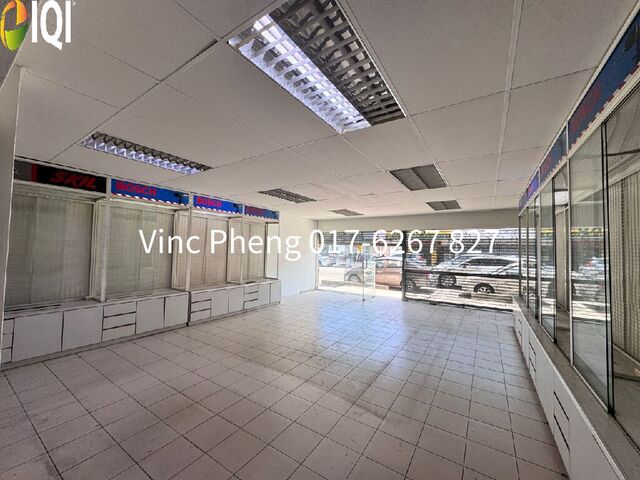 STRATEGIC 2 STOREY MAIN ROAD Shoplot  @ Ong Kim Wee Melaka image
