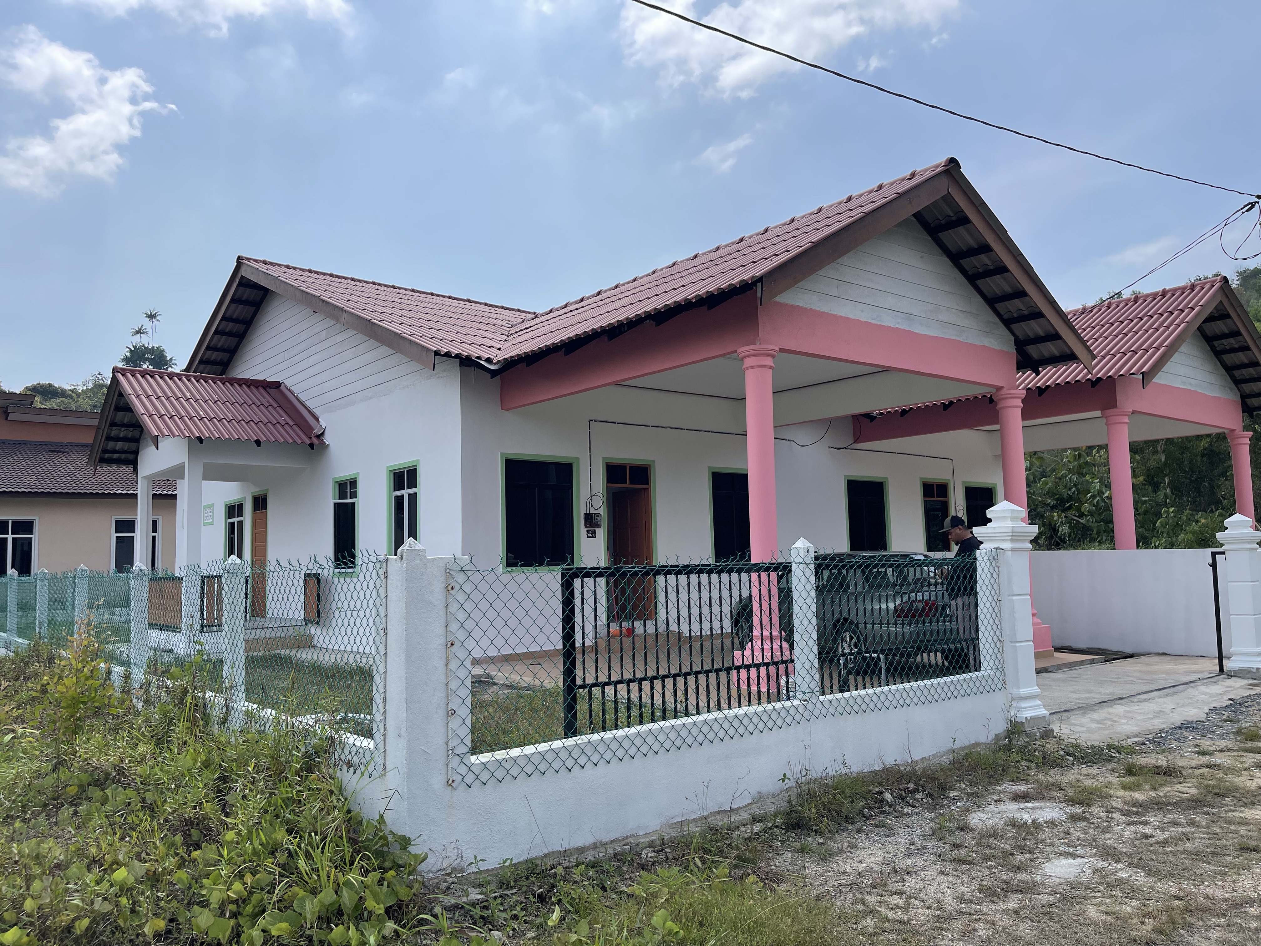 Kampung Batu Tiong image