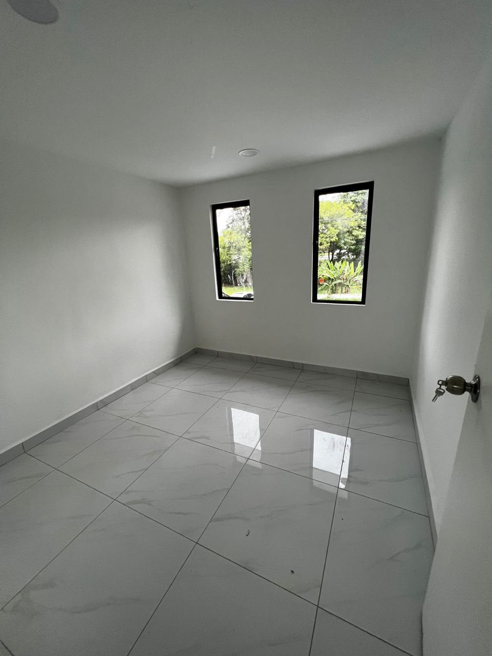 Permas Jaya 2 Sty Low Cost Corner Lot,Unblock View,Masai,Renovated image