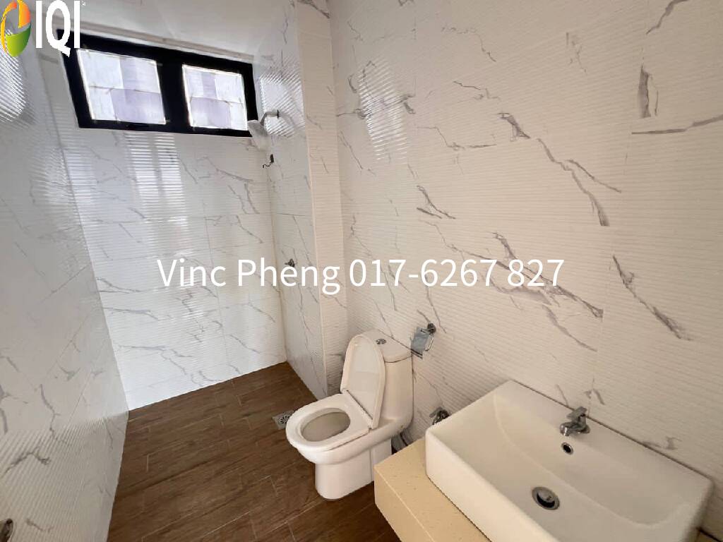 WELL MAINTAINED FREEHOLD Quartz Residence @ Taman Kenanga image