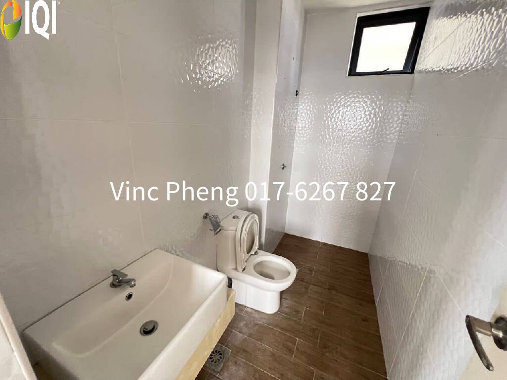 WELL MAINTAINED FREEHOLD Quartz Residence @ Taman Kenanga image