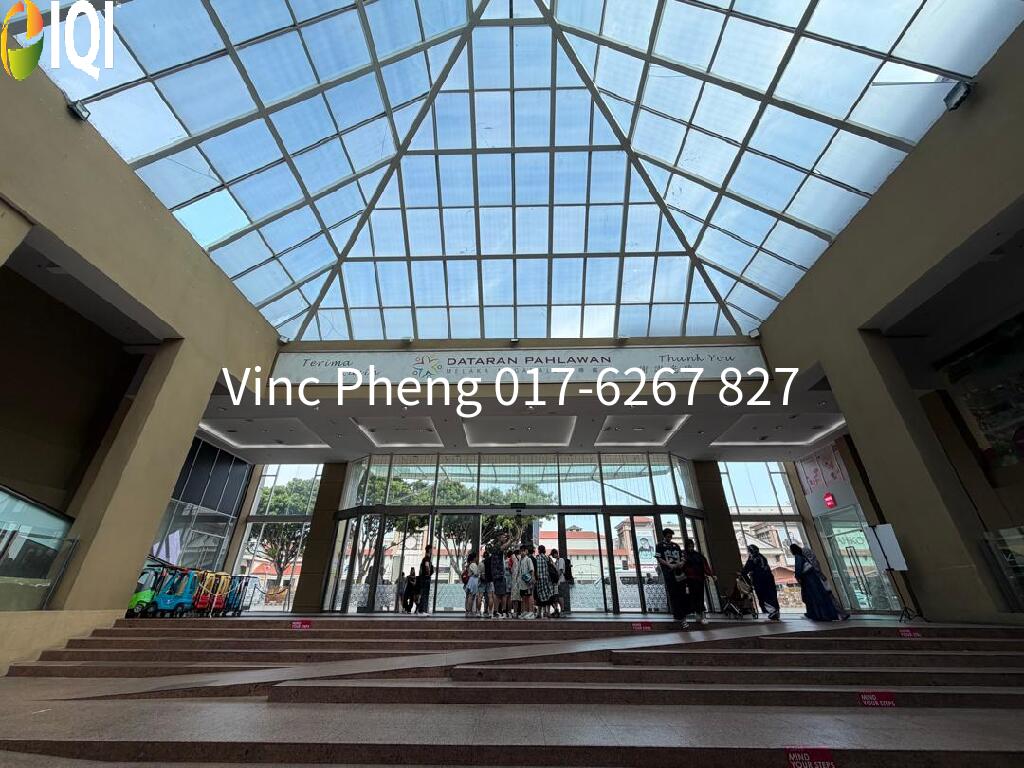 PRIME Retail Lot Near MAIN ENTRANCE For Rent @ Dataran Pahlawan Melaka image