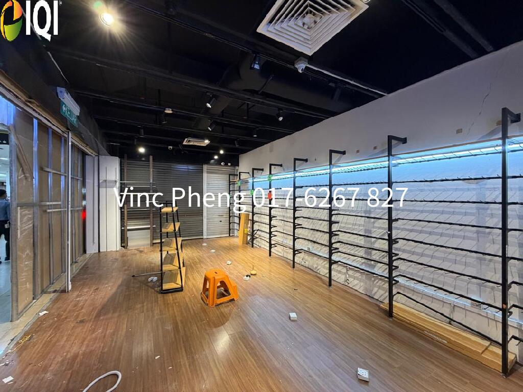 PRIME Retail Lot Near MAIN ENTRANCE For Rent @ Dataran Pahlawan Melaka image