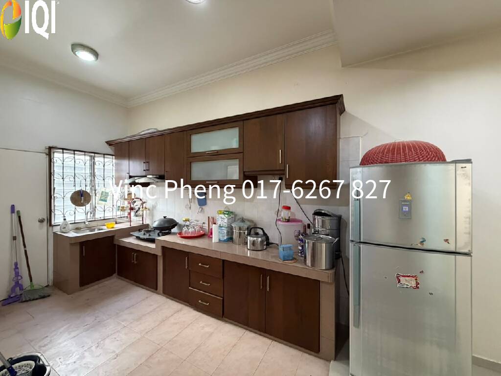 BELOW BANK VALUE! SPACIOUS Terrace House @ Semabok Perdana Melaka image