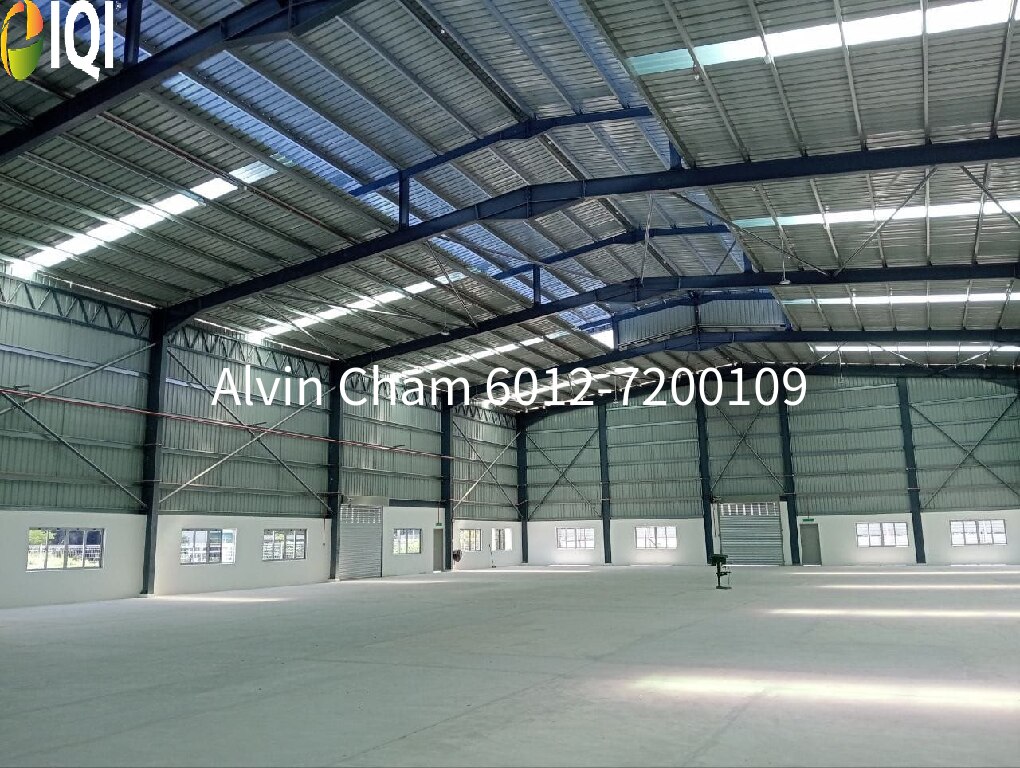 Detached Factory with Mezzanine Office @ Kempas image