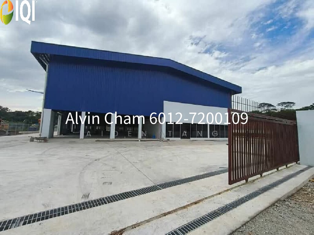 Detached Factory with Mezzanine Office @ Kempas image