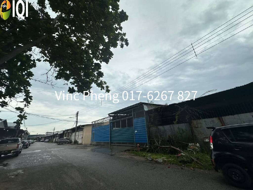 RM380K Only! BELOW VALUATION! Factory @ Malim Industrial Area Melaka image
