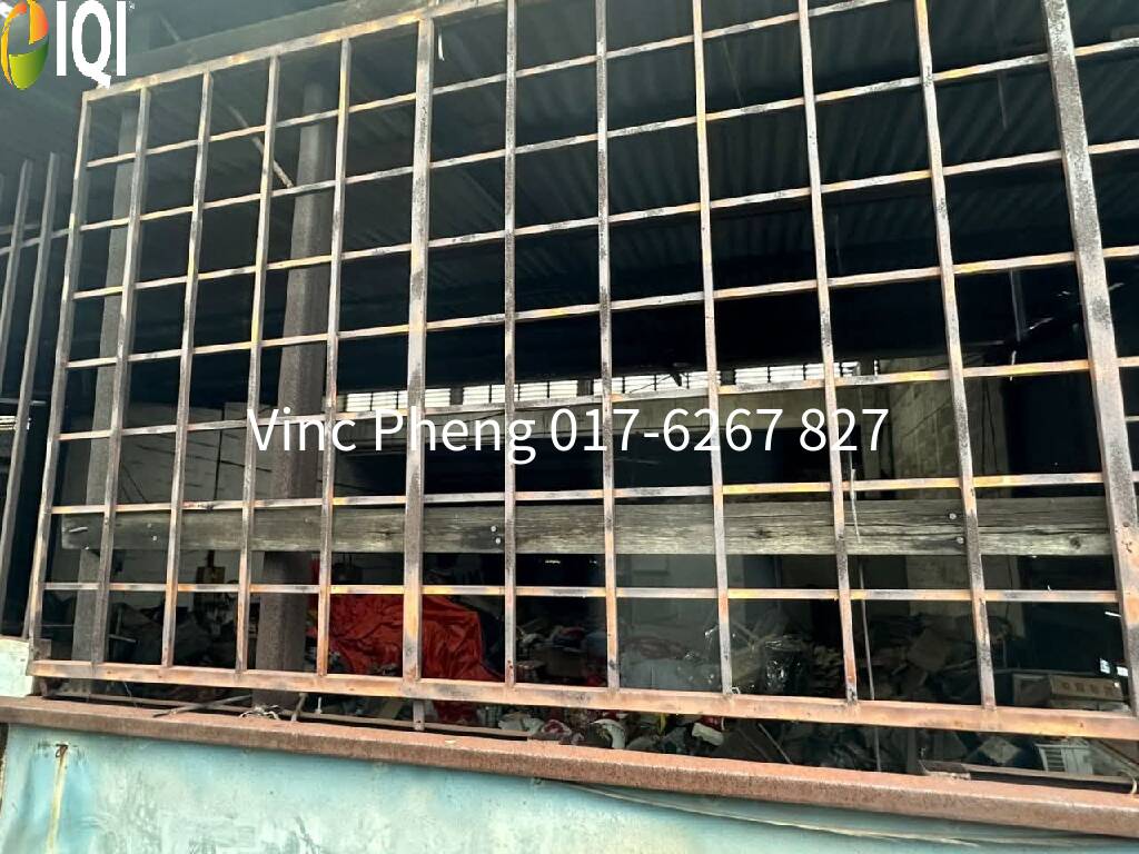 RM380K Only! BELOW VALUATION! Factory @ Malim Industrial Area Melaka image
