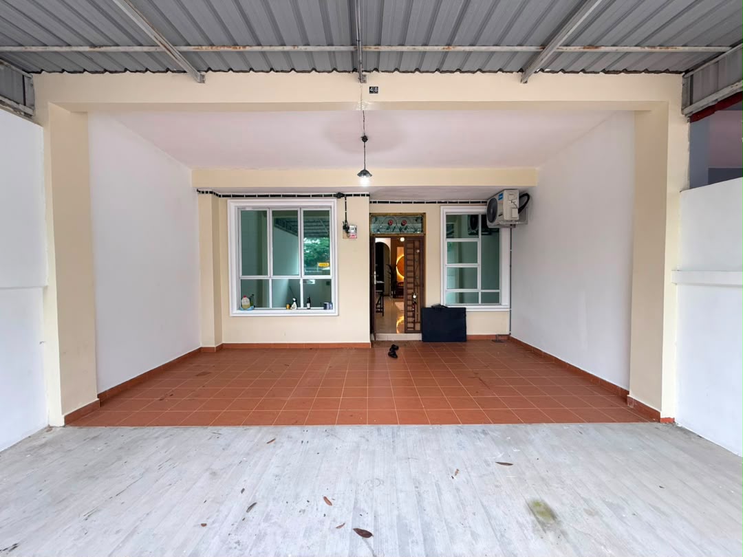 Taman Bestari Indah 1 Sty Terrace,Ulu Tiram,Renovated,Bumi Lot,Unblock image