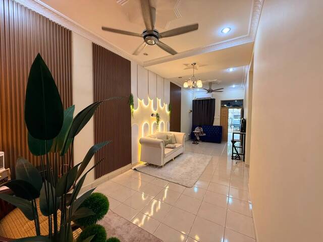 Taman Bestari Indah 1 Sty Terrace,Ulu Tiram,Renovated,Bumi Lot,Unblock image