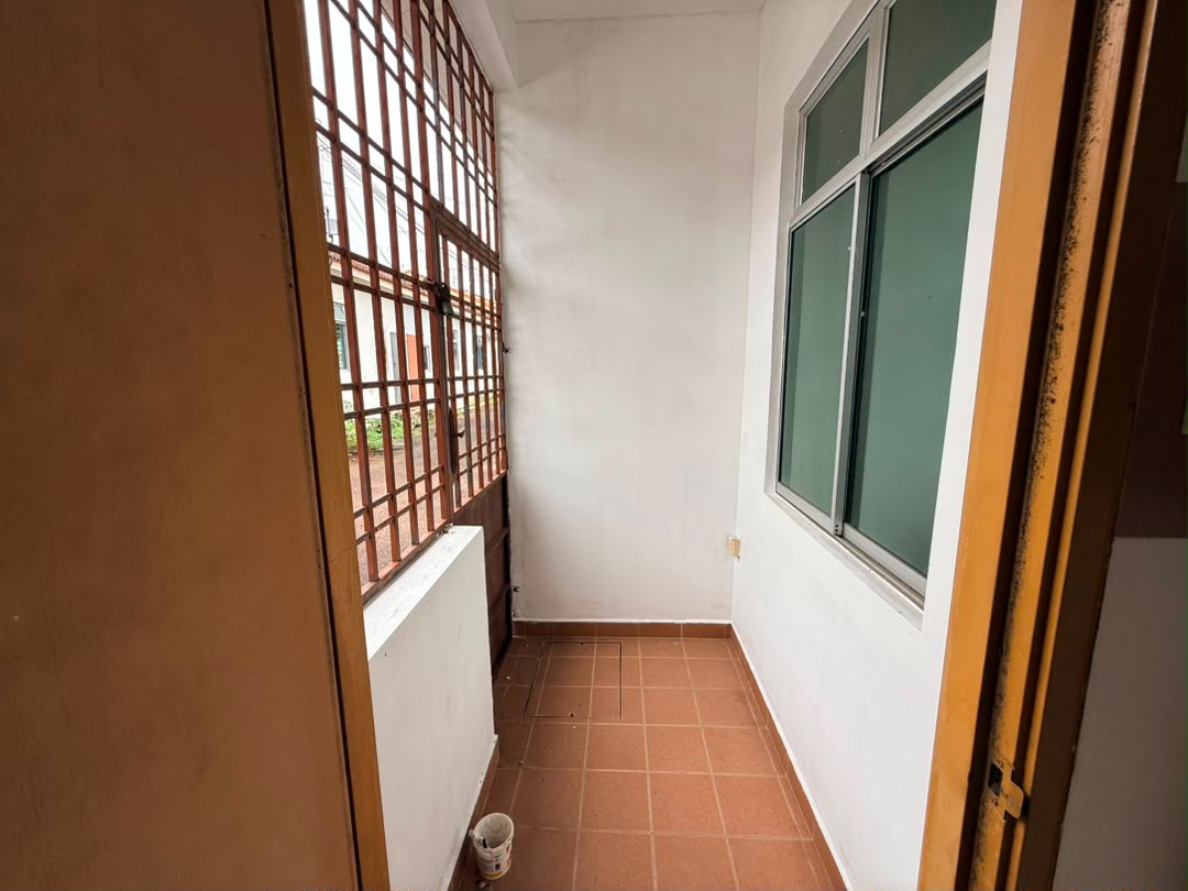 Taman Bestari Indah 1 Sty Terrace,Ulu Tiram,Renovated,Bumi Lot,Unblock image