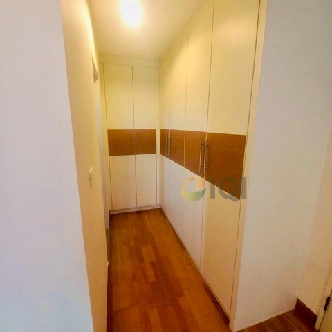 Condo for sale, Serene Place Sukhumvit 24, spacious, in the heart of the business district, near BTS Phrom Phong. image
