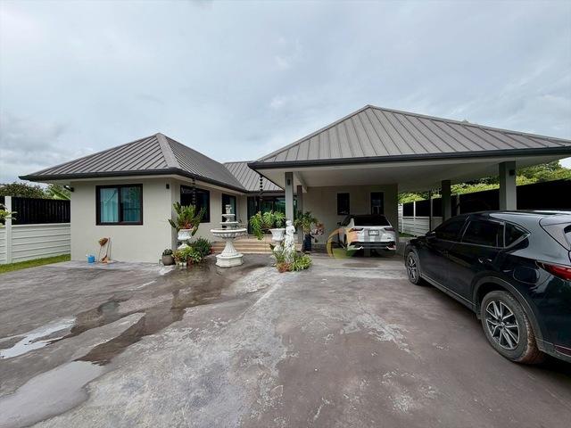 Resort Style Pool Villa for sale in Sarika Subdistrict, Mueang Nakhon Nayok  image