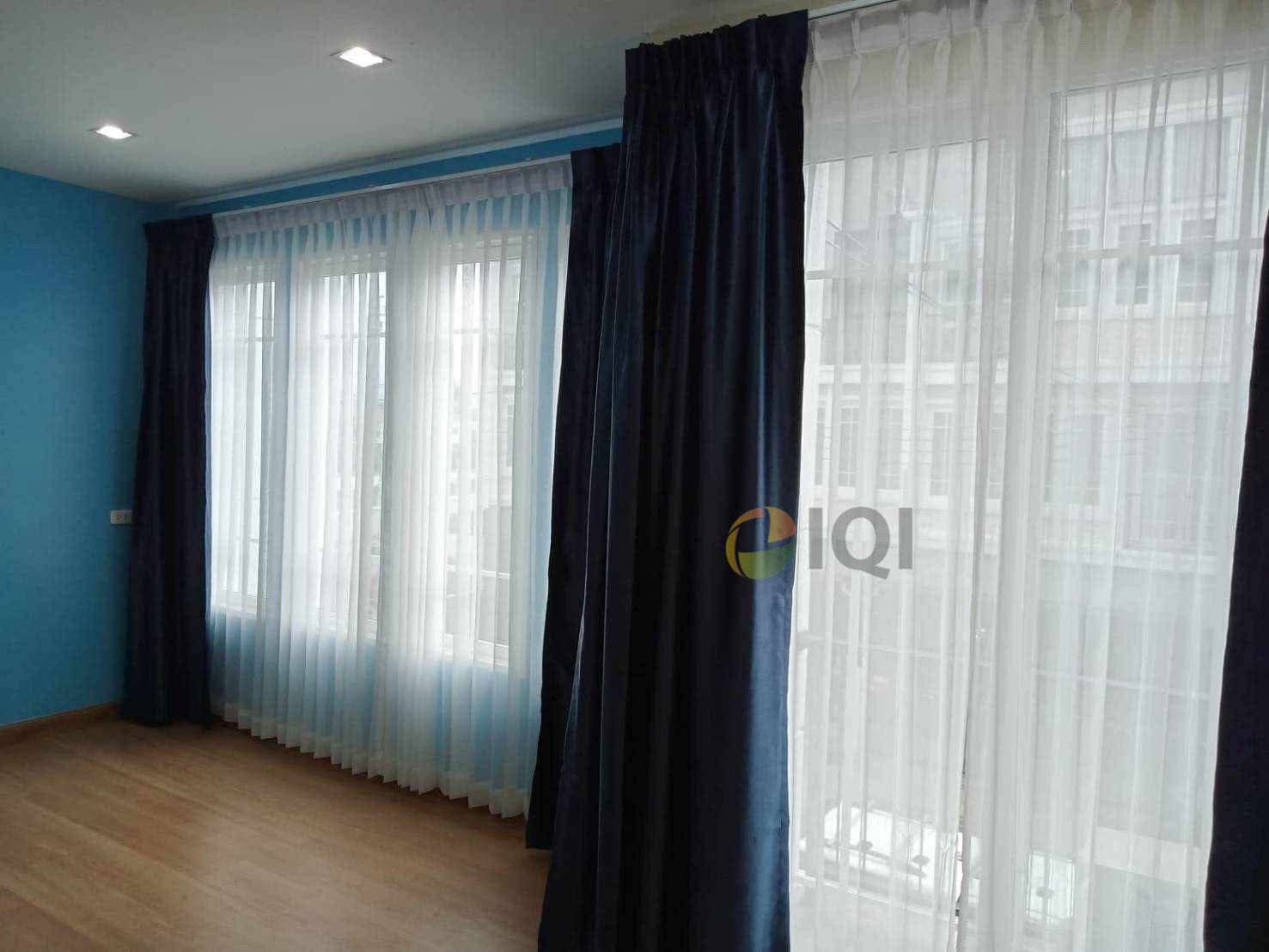 3-story townhome for sale, very good condition, ready to move in. Golden City Chaengwattana-Pakkret project. image