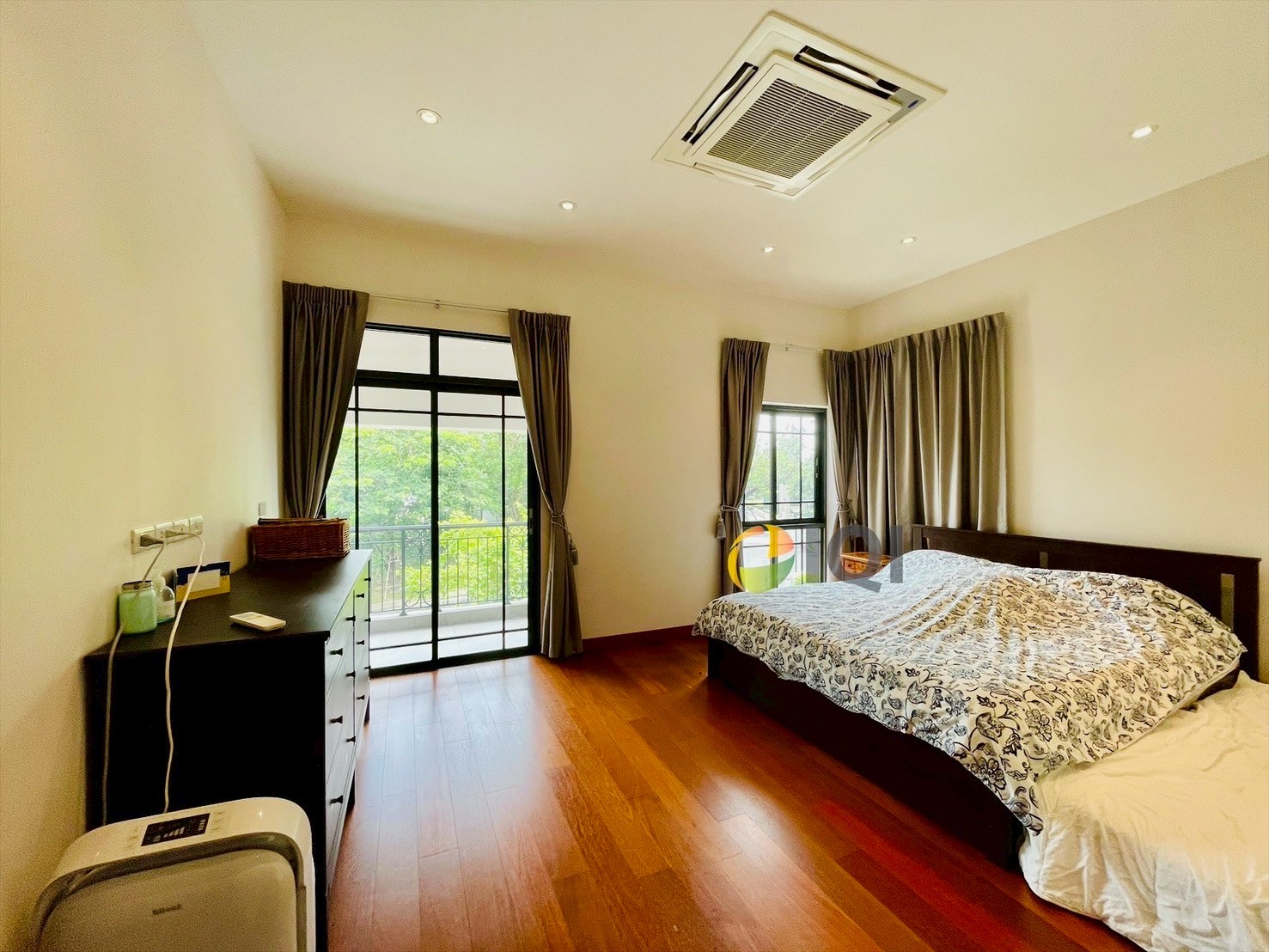 Single house for sale Chewawan Pinklao - Sathorn , located on Phutthamonthon Sai 1 Road. image