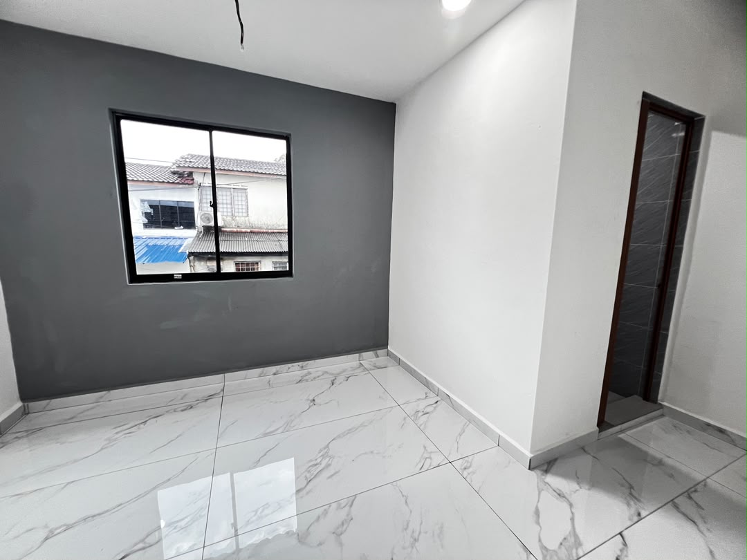 Taman Skudai Baru 2 Sty Low Cost,Jalan Hang Tuah,Skudai,Renovated image