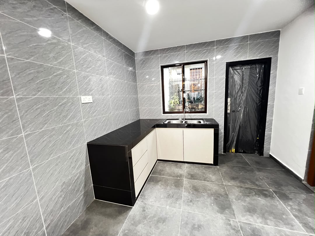 Taman Skudai Baru 2 Sty Low Cost,Jalan Hang Tuah,Skudai,Renovated image