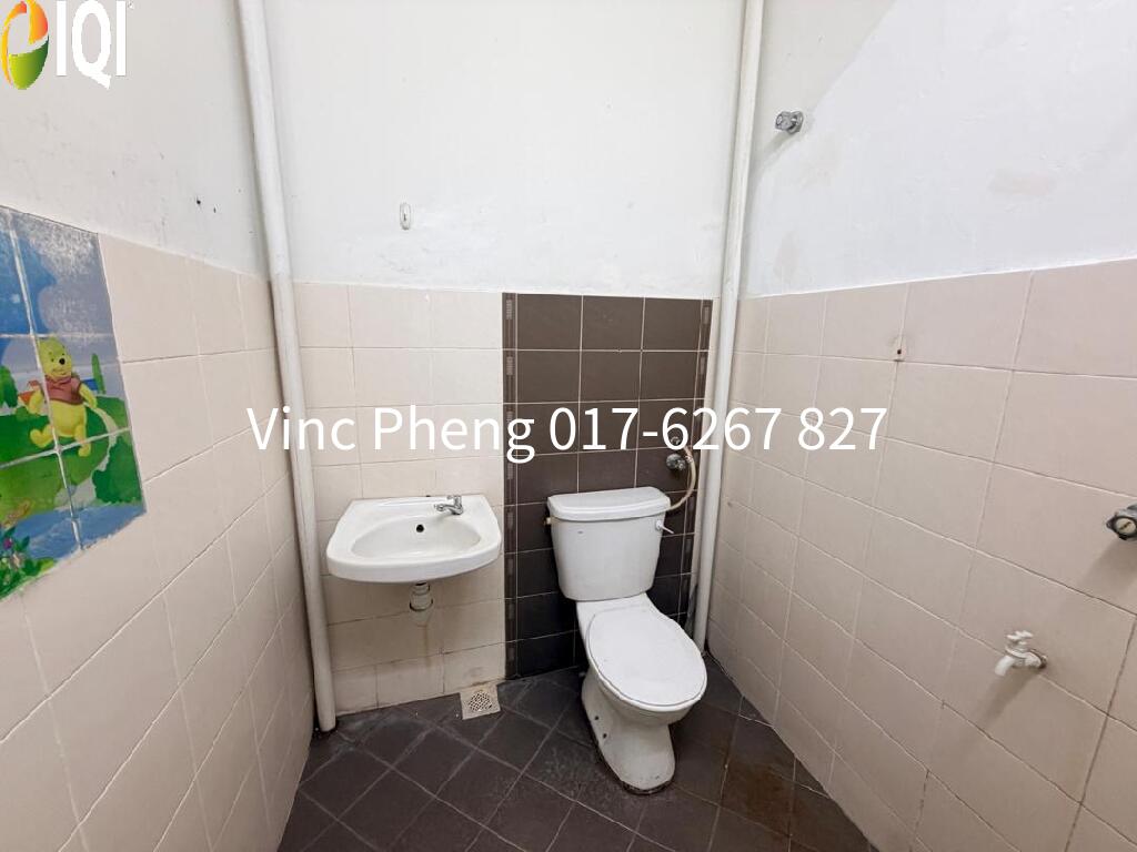 AFFORDABLE 4Room Single Terrace House @ Taman Krubong Jaya image